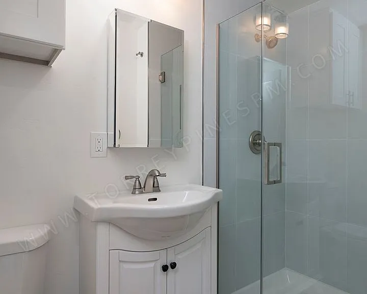 4950 1/2 Del Mar Ave — Photo 9