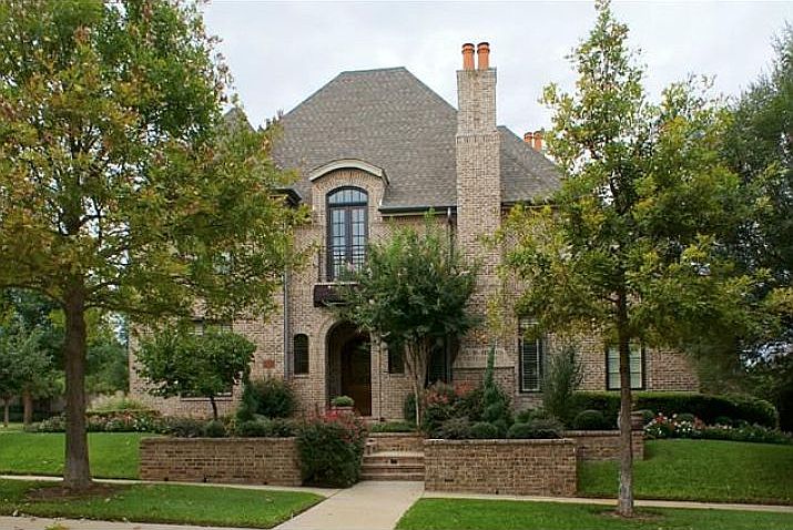 1st image of 106 Bartram Ln