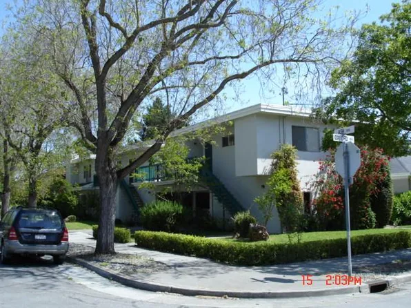 2110 Ash St, Palo Alto, CA 94306