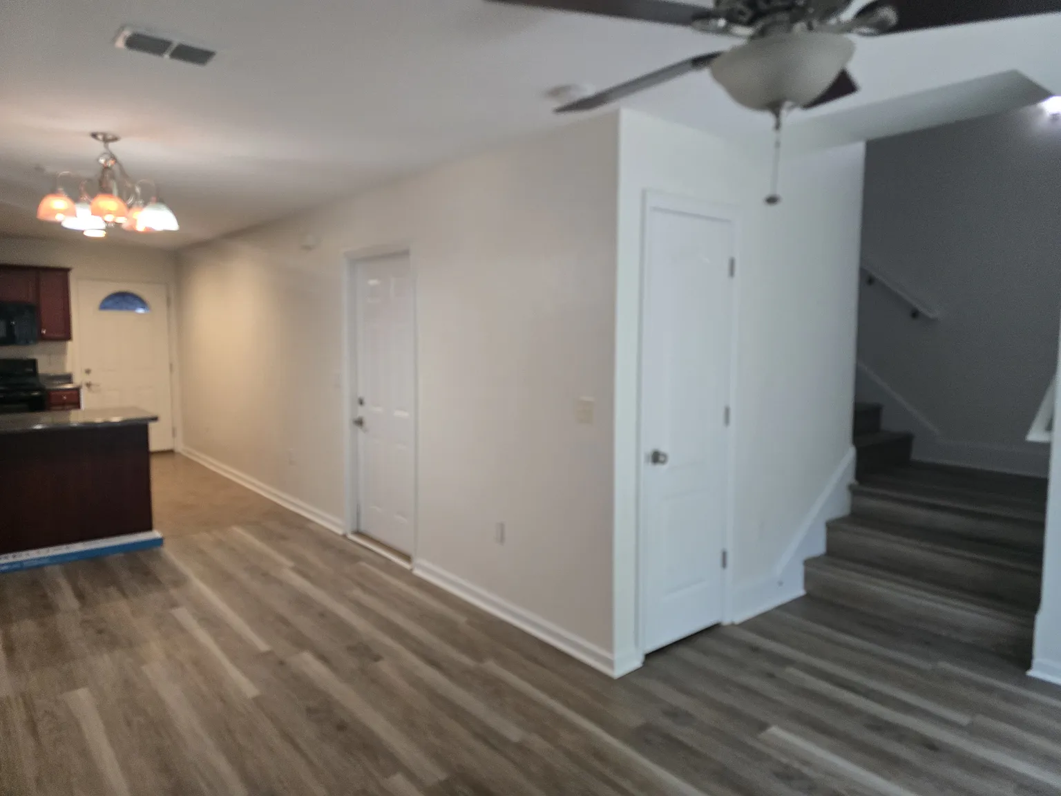 2 bed, 2.5 bath, 1124 sqft, $1,350 — Photo 4