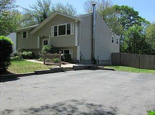 26 Riverside Ave, Johnston, RI 02919