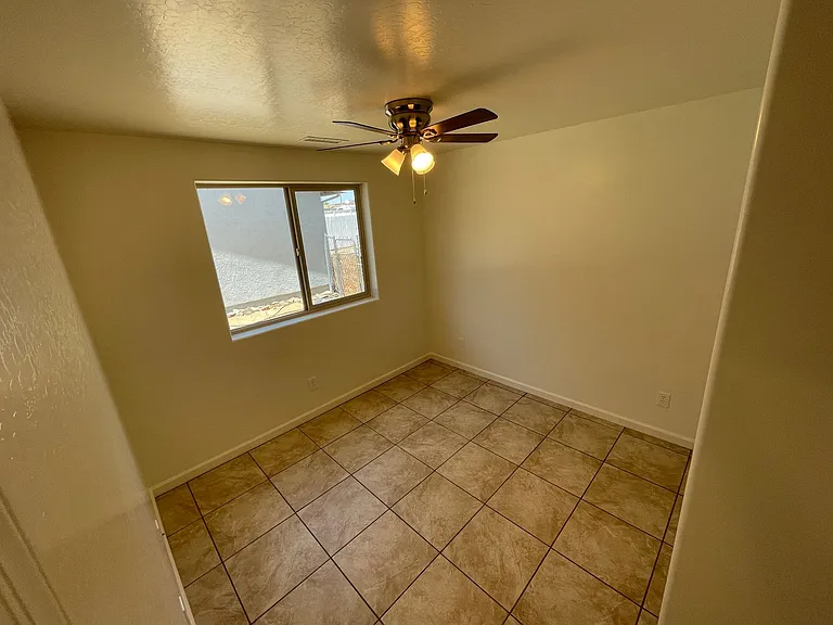 7500 E Horseshoe Ln — Photo 4