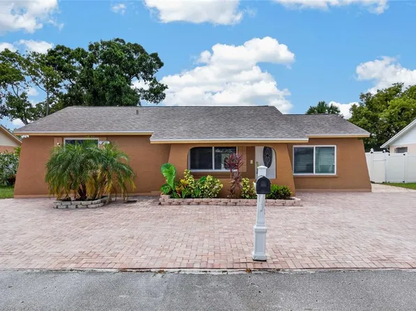 6711 GLEN FOREST COURT, TAMPA, FL 33615