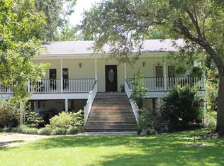 2205 Beach View Dr, Ocean Springs, MS 39564