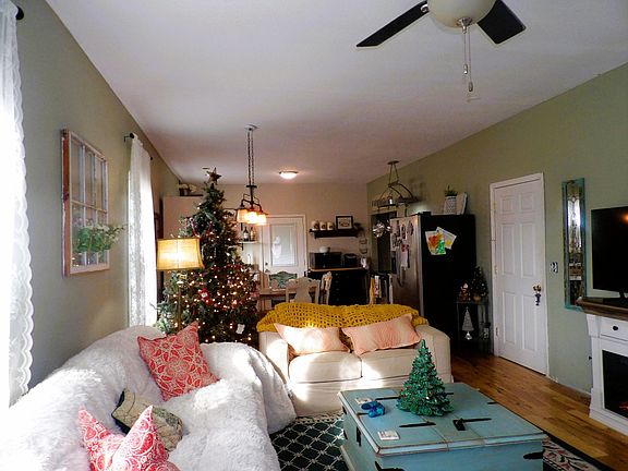 2nd image of 428 Alabama Ave