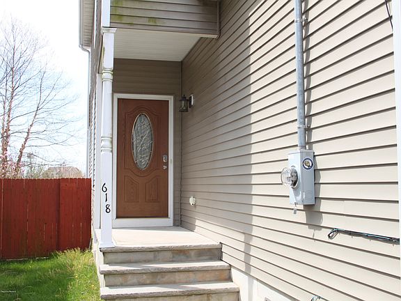 2nd image of 618 McKinley Ave