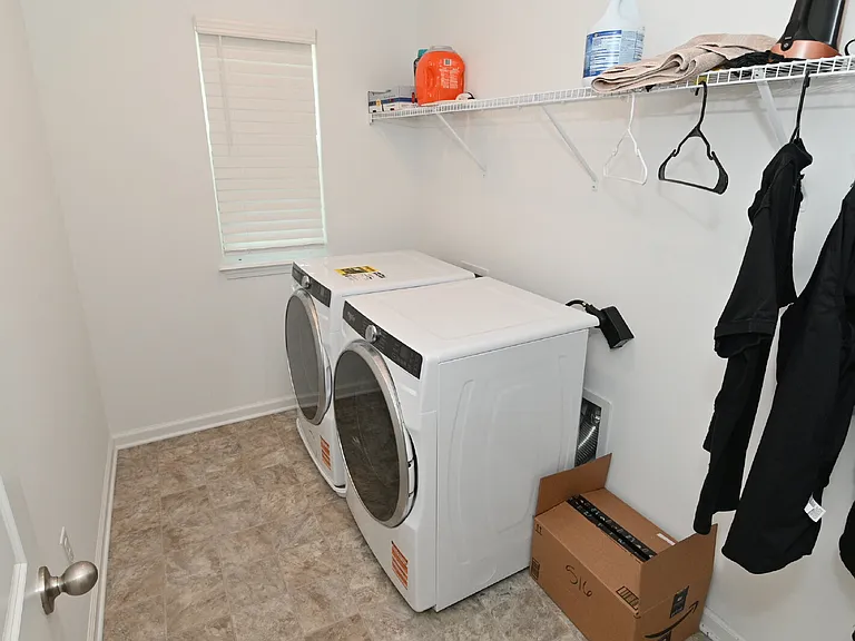 7348 Deerberg Dr — Photo 47