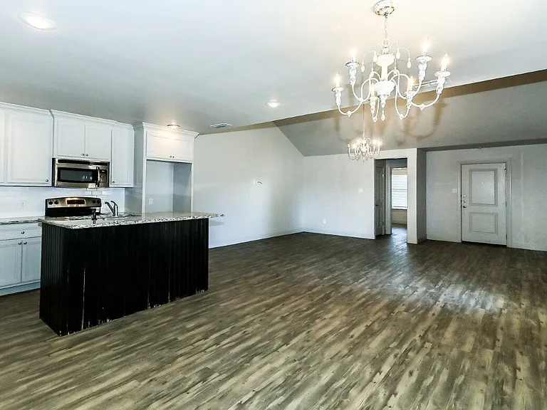 3806 133rd St #B — Photo 8
