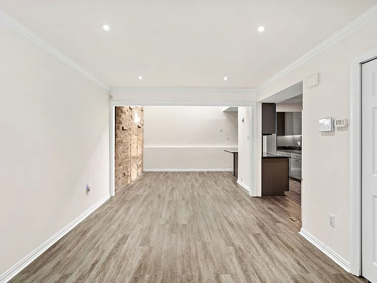 205 Chichester Pl #16 — Photo 13