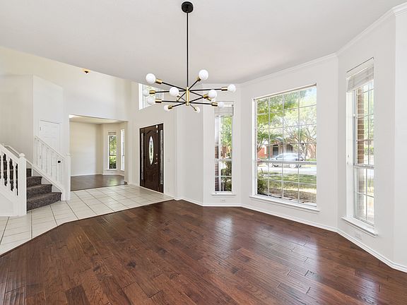 4th image of 11443 Waterford Ln