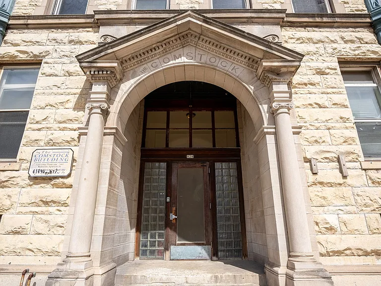 828 N Milwaukee St — Photo 26