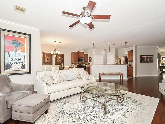 2nd image of 1119 Lexington Green Dr