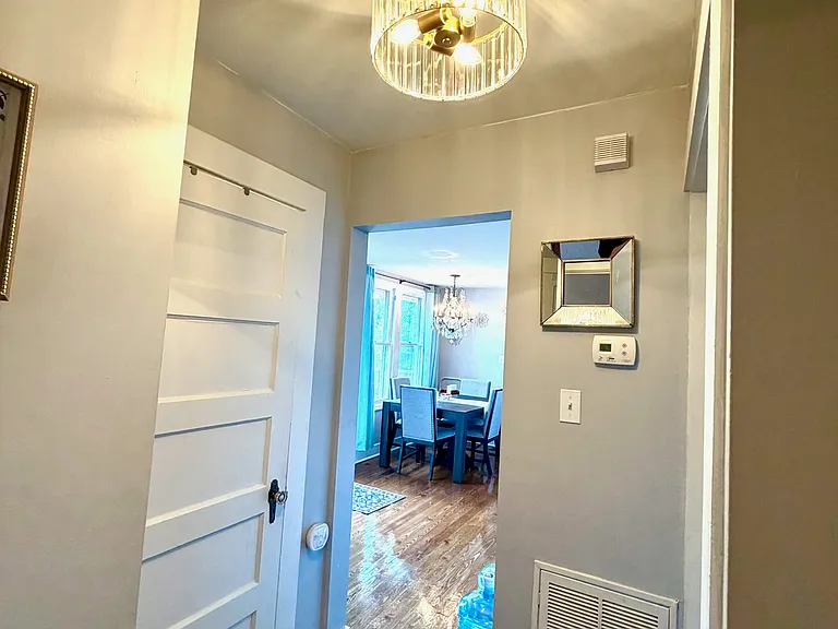 258 E Moody Ave — Photo 56