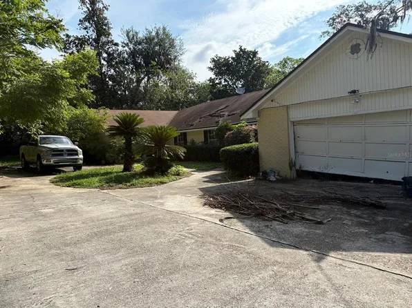1911 Miracle Ln, Jacksonville, FL 32225