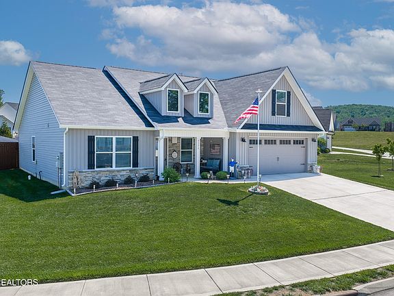 3rd image of 6556 Cara Cade Ln