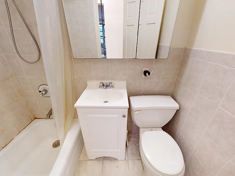 116 W 69th St #5-A — Photo 11