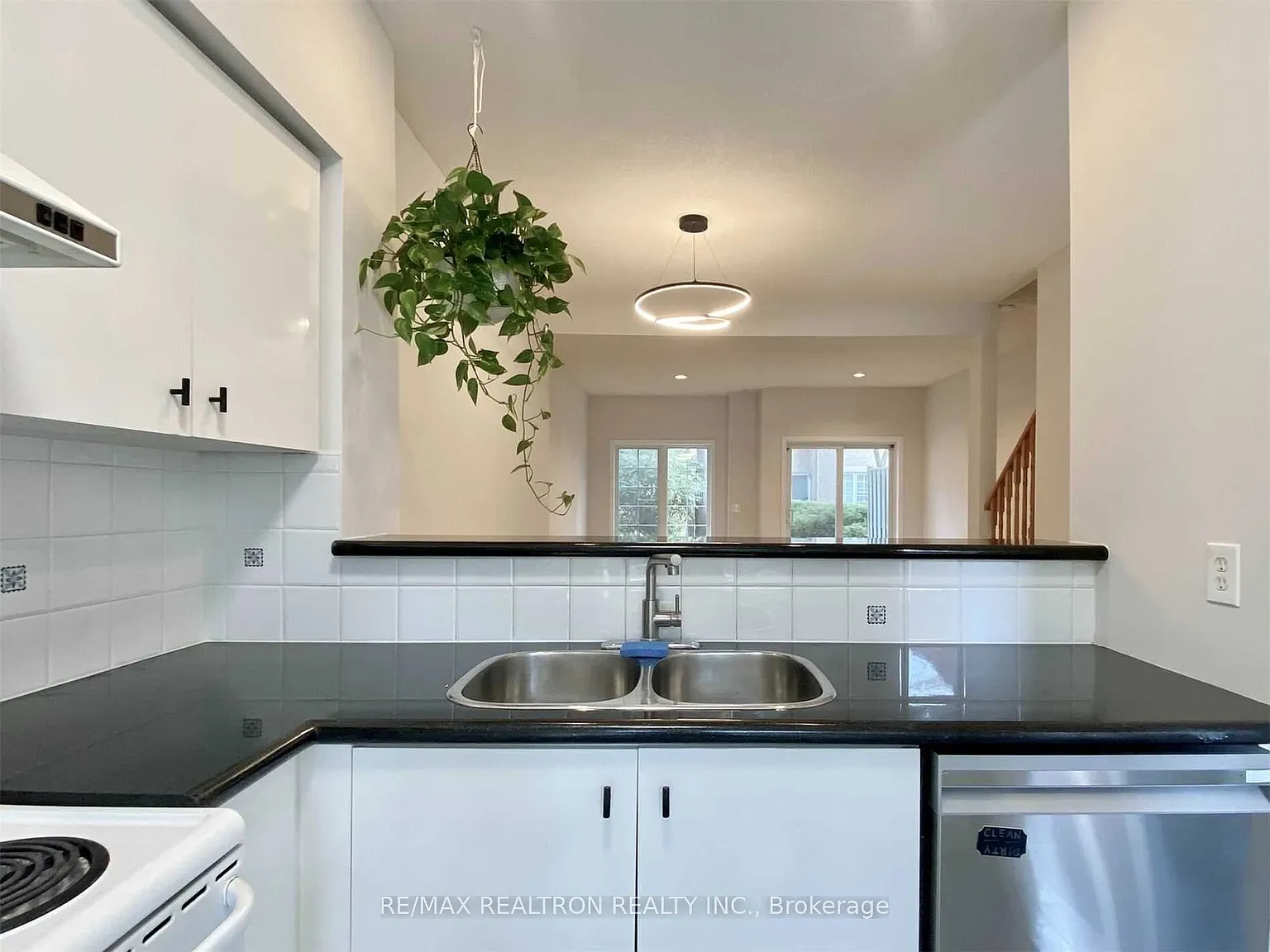 3 bed, $3,150 — Photo 4