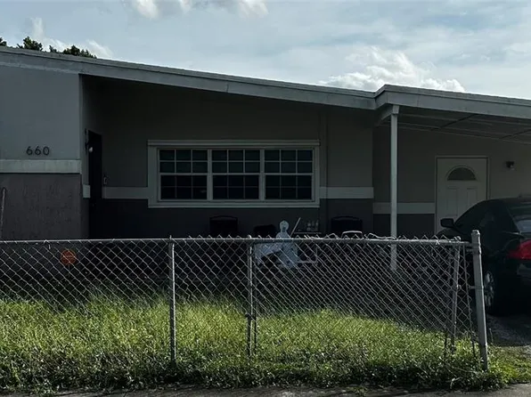 660 NW 182nd Ter, Miami Gardens, FL 33169