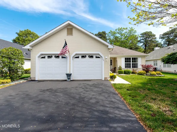 102 Clear Lake Road, Whiting, NJ 08759