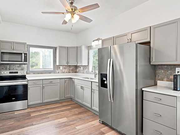 3rd image of 1018 Garland St