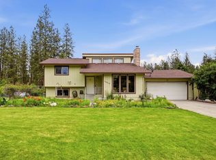 12916 W Sunnyvale Dr, Nine Mile Falls, WA 99026