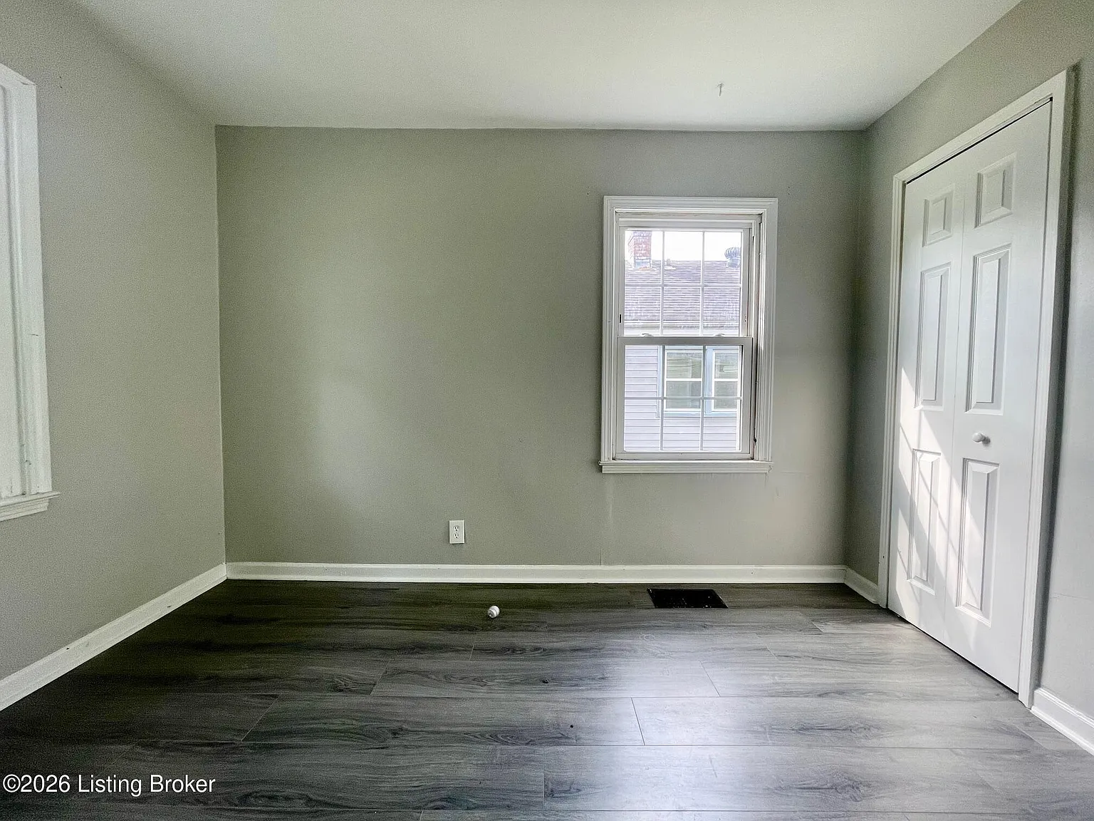 2 bed, 1.0 bath, 682 sqft, $1,295 — Photo 4