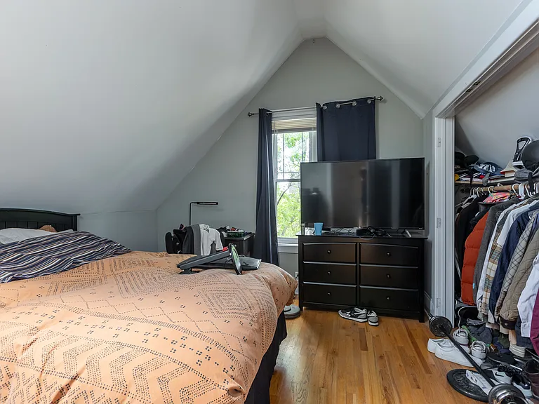 1314 W Roscoe St #1 — Photo 9