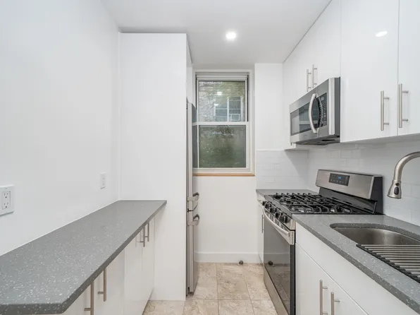 360 Cabrini Boulevard image 6 of 14