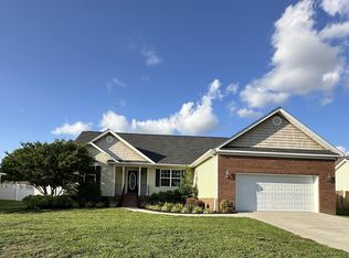 129 Thoroughbred Dr NW, Cleveland, TN 37312