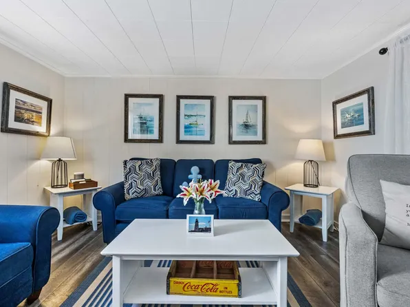 8 Railroad Ave Floor 1-ID1532212P, Kennebunk, ME 04043