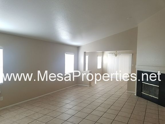 3rd image of 11875 Pepperwood St