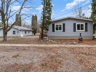 2951 S Patterson Rd, Freeland, MI, 48623