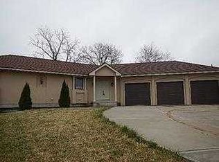 3220 Little Platte Rd, Smithville, MO 64089