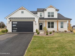 995 Stoneleigh Rd, Perrysburg, OH 43551