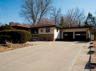 8011 Evans St, Omaha, NE 68134