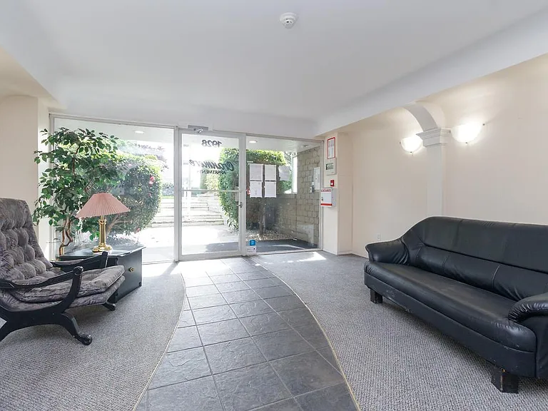 1928 Lee Ave #307 — Photo 4