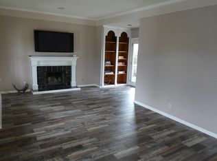 516 9th St, Pacific Grove, CA 93950