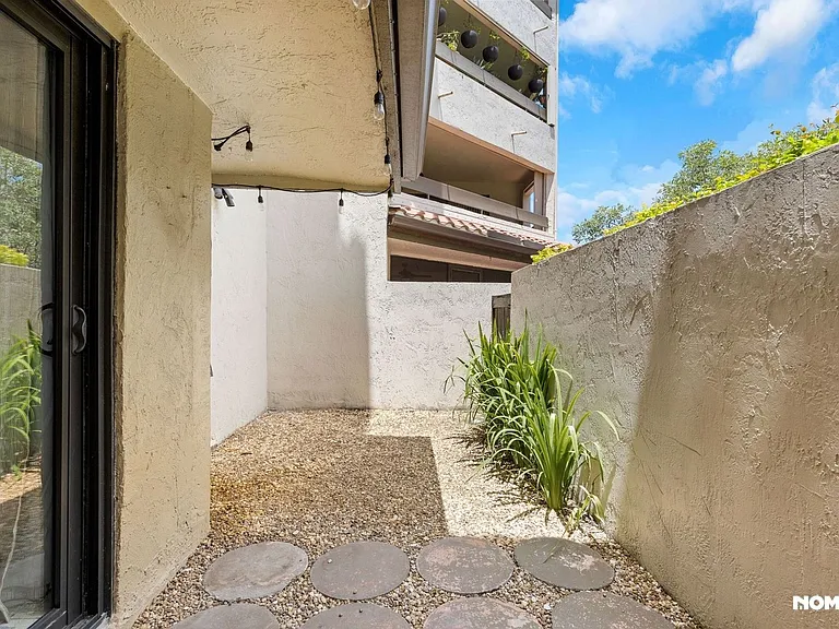 8827 SW 123rd Ct #105 — Photo 33