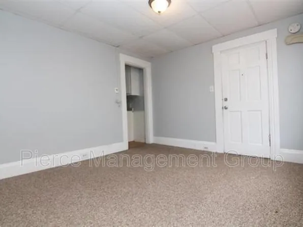 515 Lincoln St Floor 3, Manchester, NH 03103