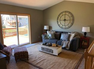 11 Nicholas Way, Hudson, WI 54016