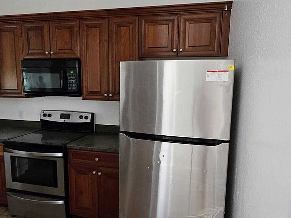 3rd image of 8008 Tipperary Ln #127161000