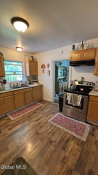 5th image of 122 Washington Avenue