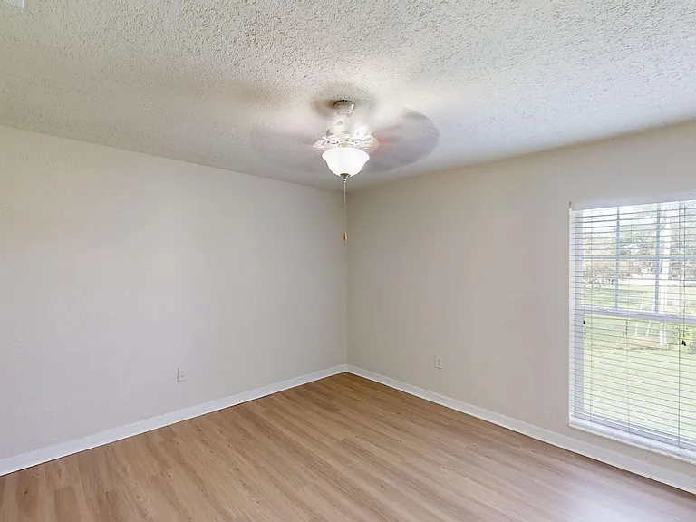 The Breyley Apartments — Photo 77