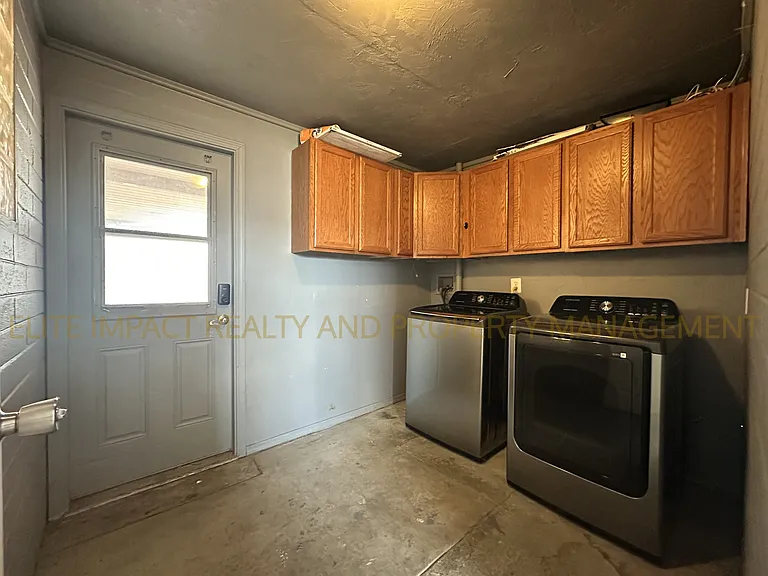 4049 N Ray Pl — Photo 10