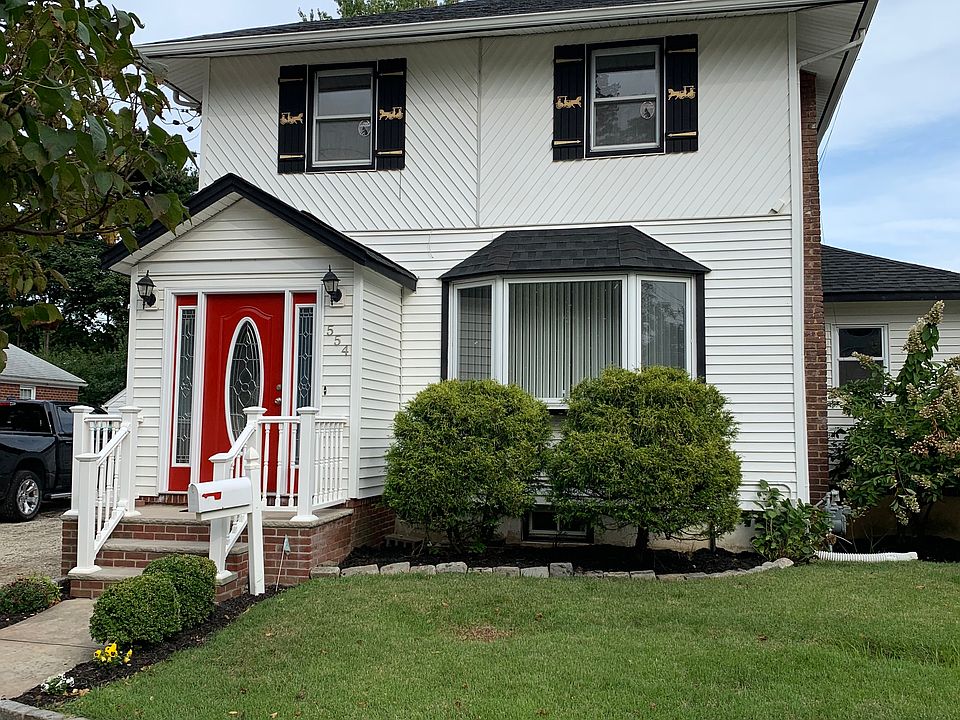 1st image of 554 Cornwell Ave