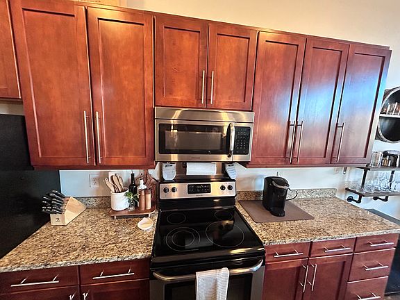 2nd image of 309 E Market St Unit 303