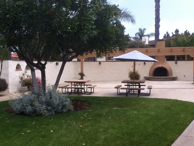 4213 Loma Riviera Ln — Photo 28