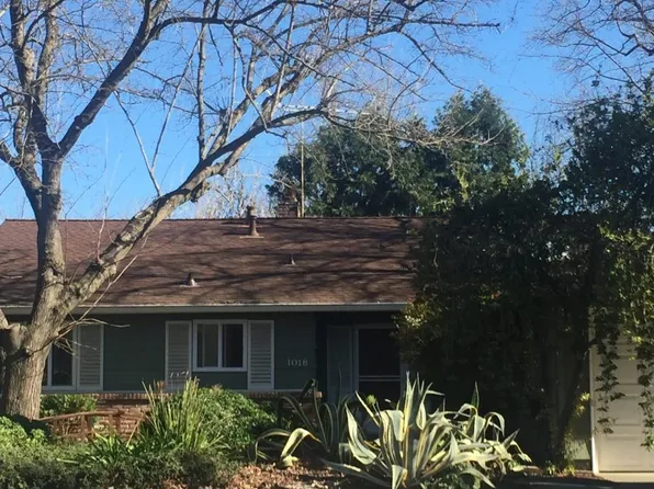 1018 Maple Ln, Davis, CA 95616