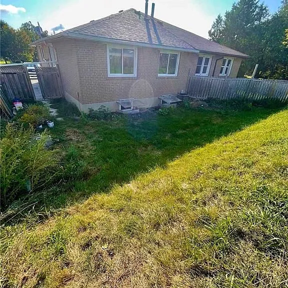60 Marlin Ct #BASEMENT — Photo 2
