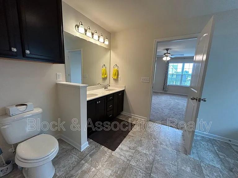 1464 Land Grove Dr — Photo 15